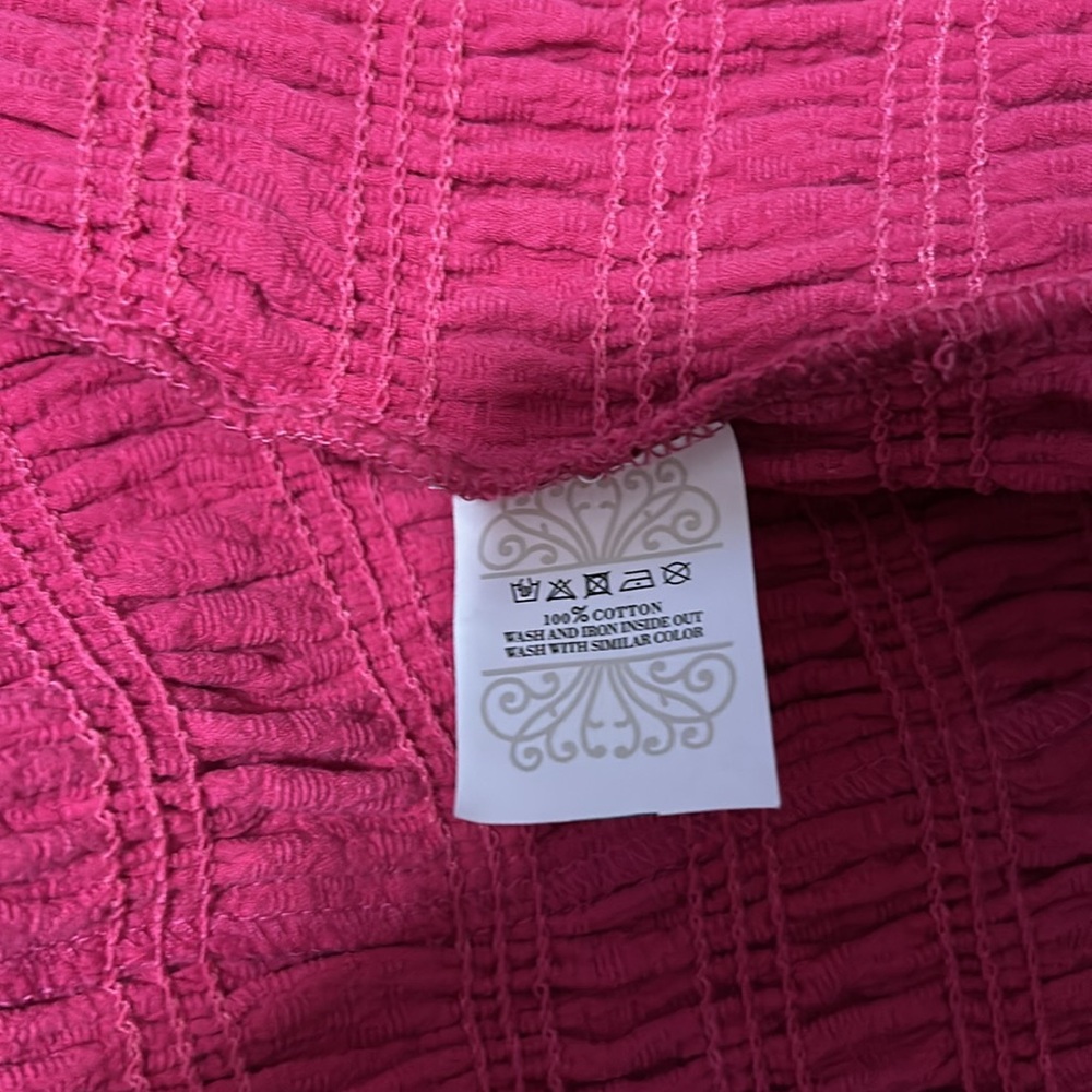 Never fully dressed. - Picture 8 of 12